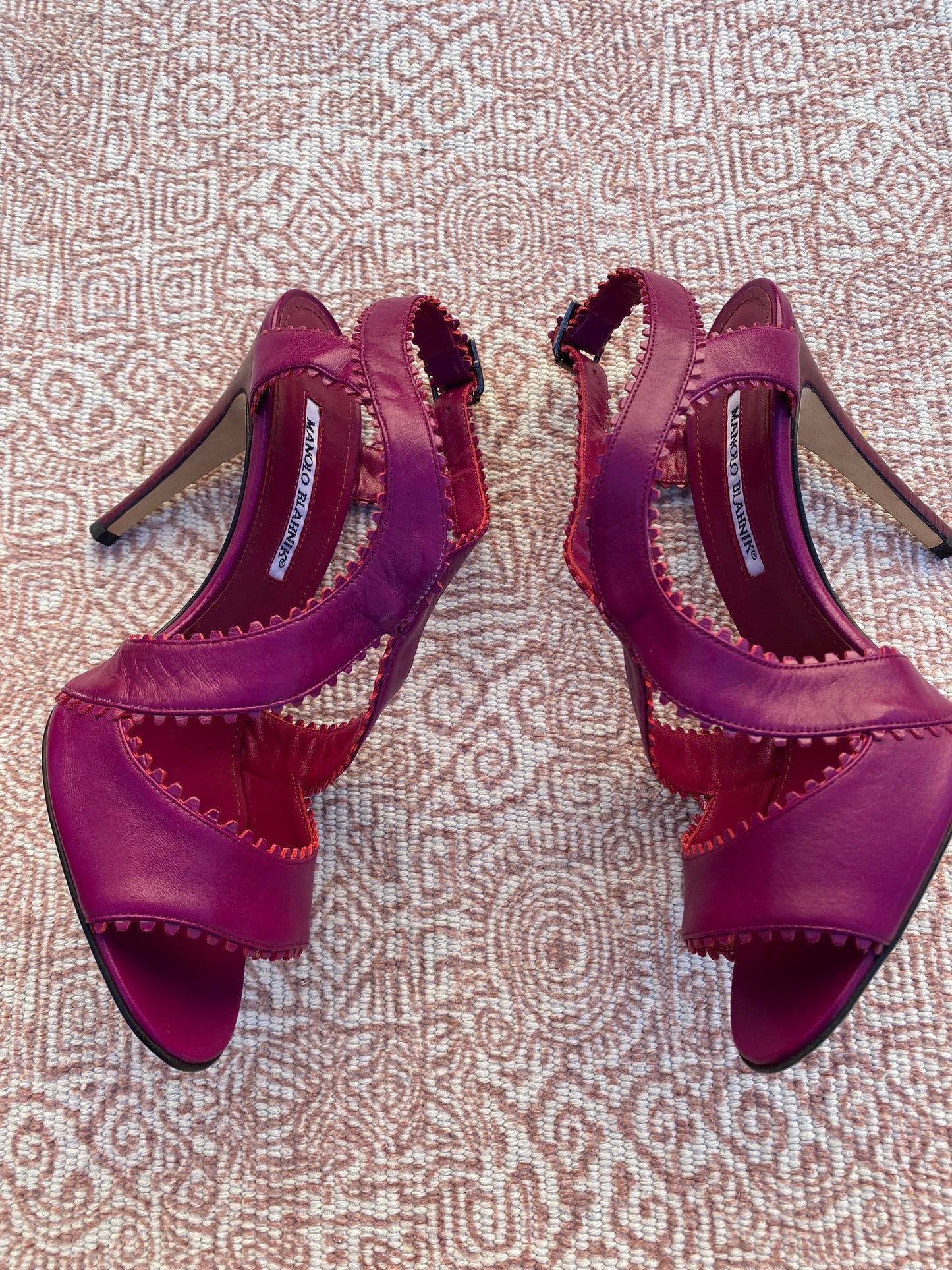 Manolo Blahnik Strappy Sandals Purple Heels 9 US